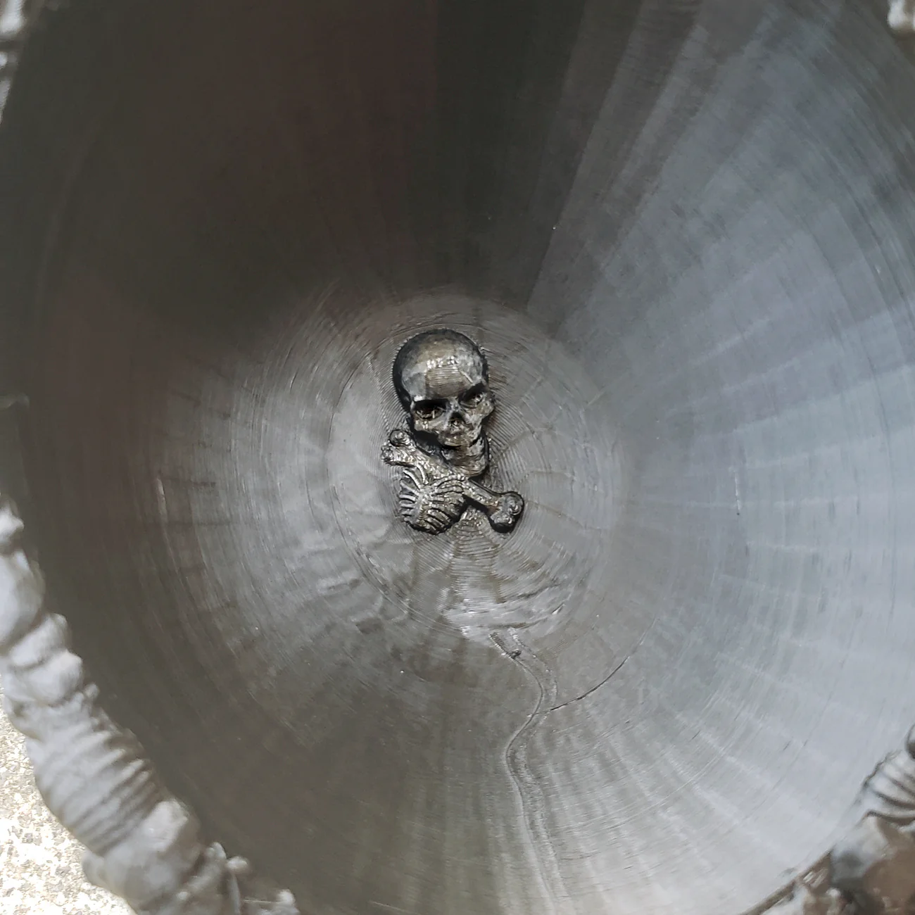 Catacombs Skull Planter - Image 2