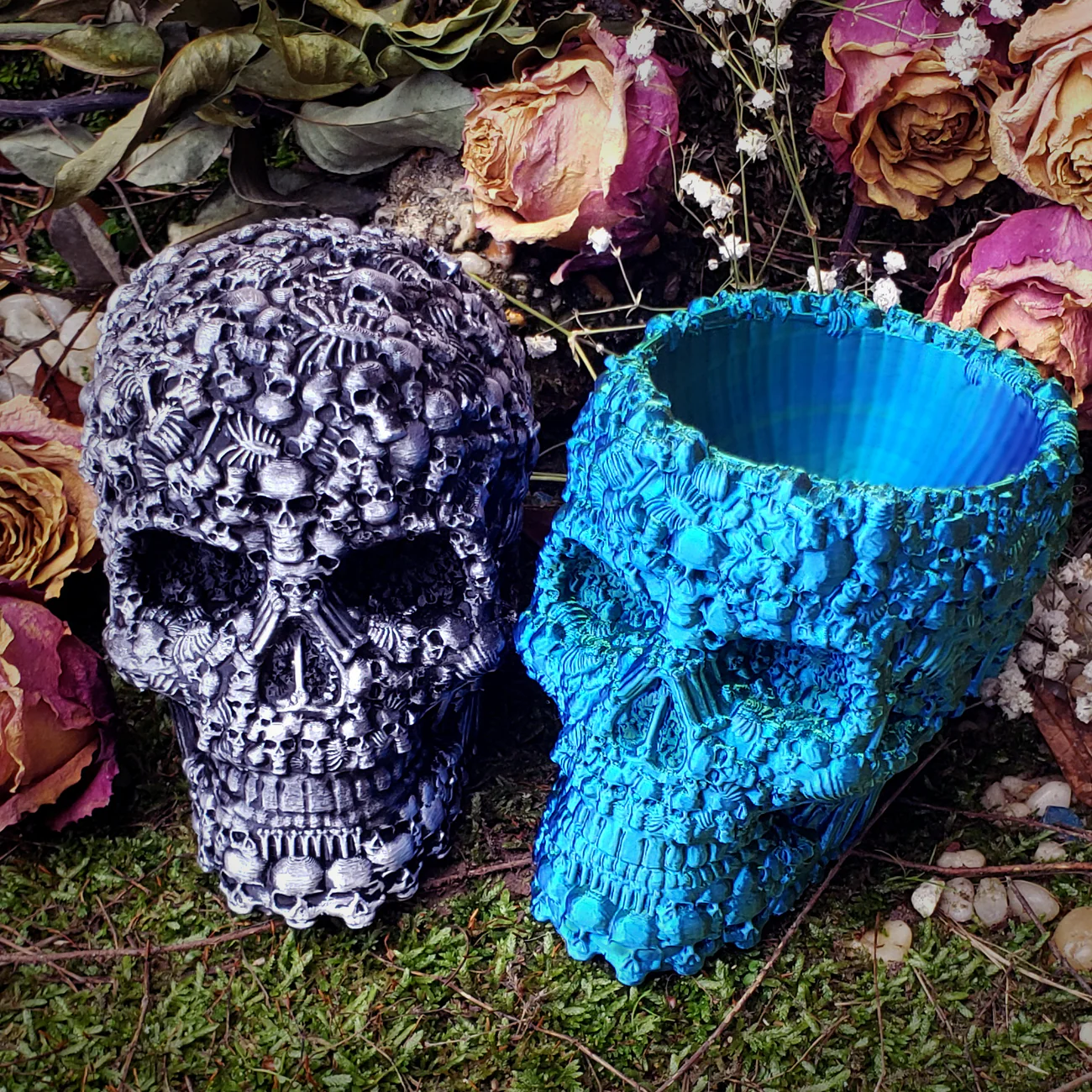 Catacombs Skull Planter - Image 1